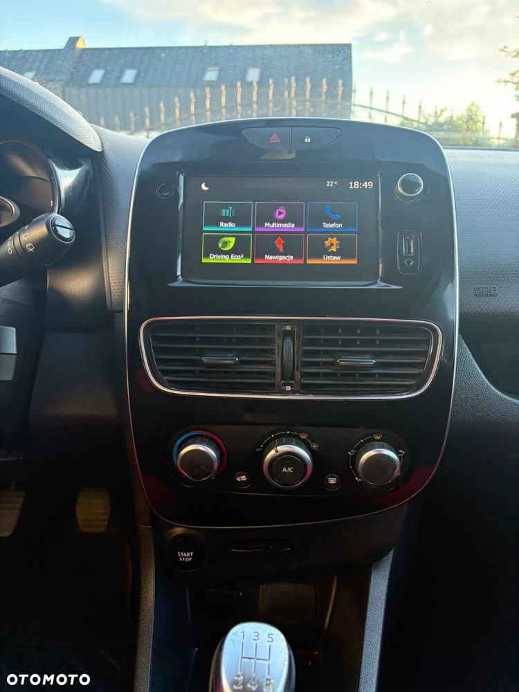Renault Clio - 12
