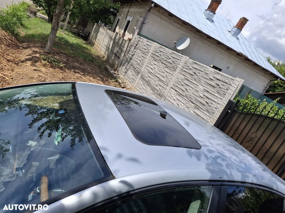 Volkswagen Passat - 4