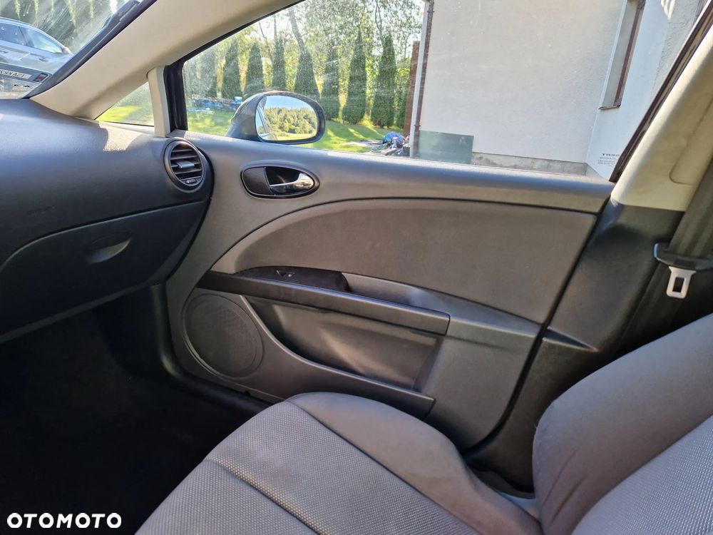 Seat Leon 2.0 TDI DPF Style - 9