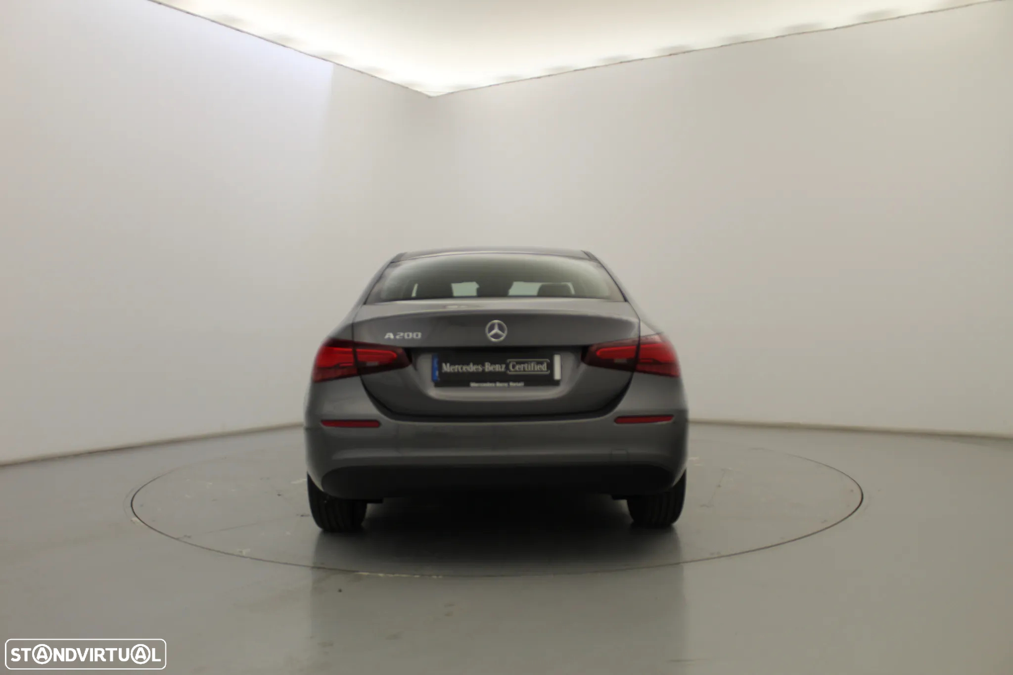 Mercedes-Benz A 200 Limousine Standard - 4
