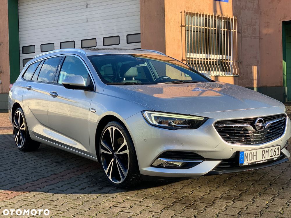 Opel Insignia Sports Tourer 2.0 Diesel Exclusive - 1
