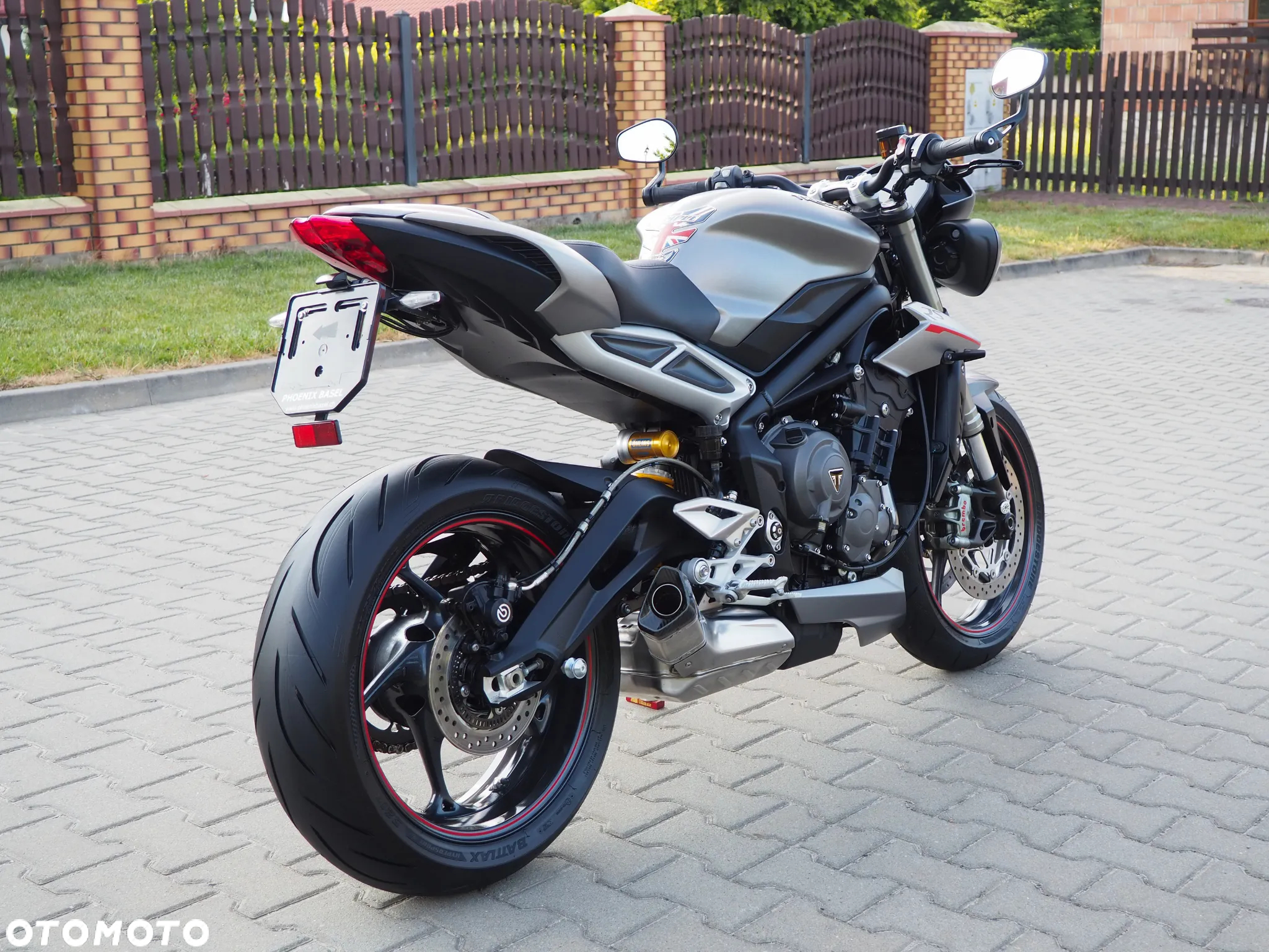 Triumph Street Triple - 9