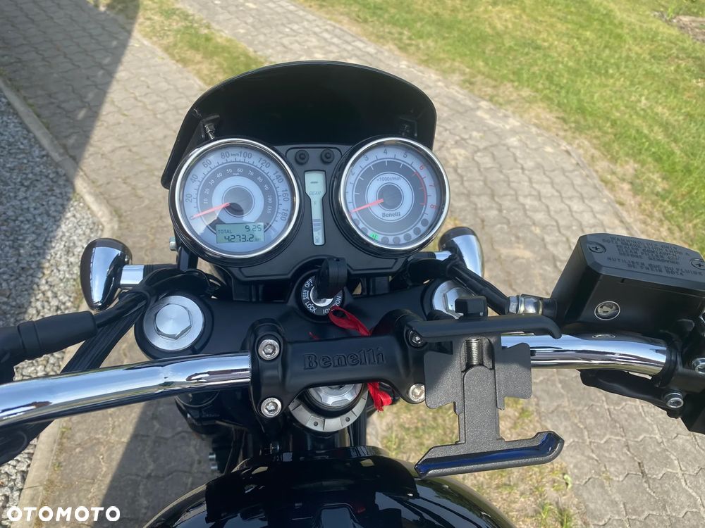 Benelli IMPERIALE 400 - 8