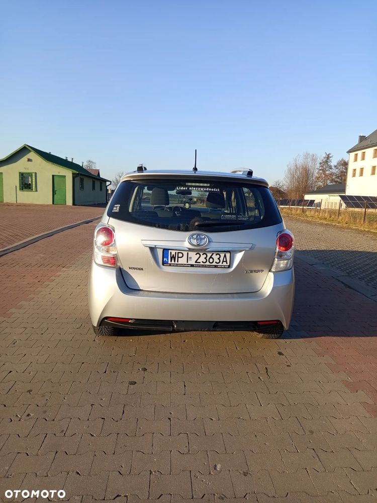 Toyota Verso 1.6 D-4D Active - 5