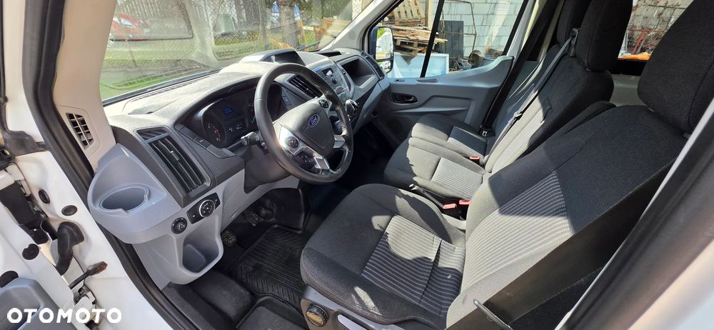 Ford Transit - 10