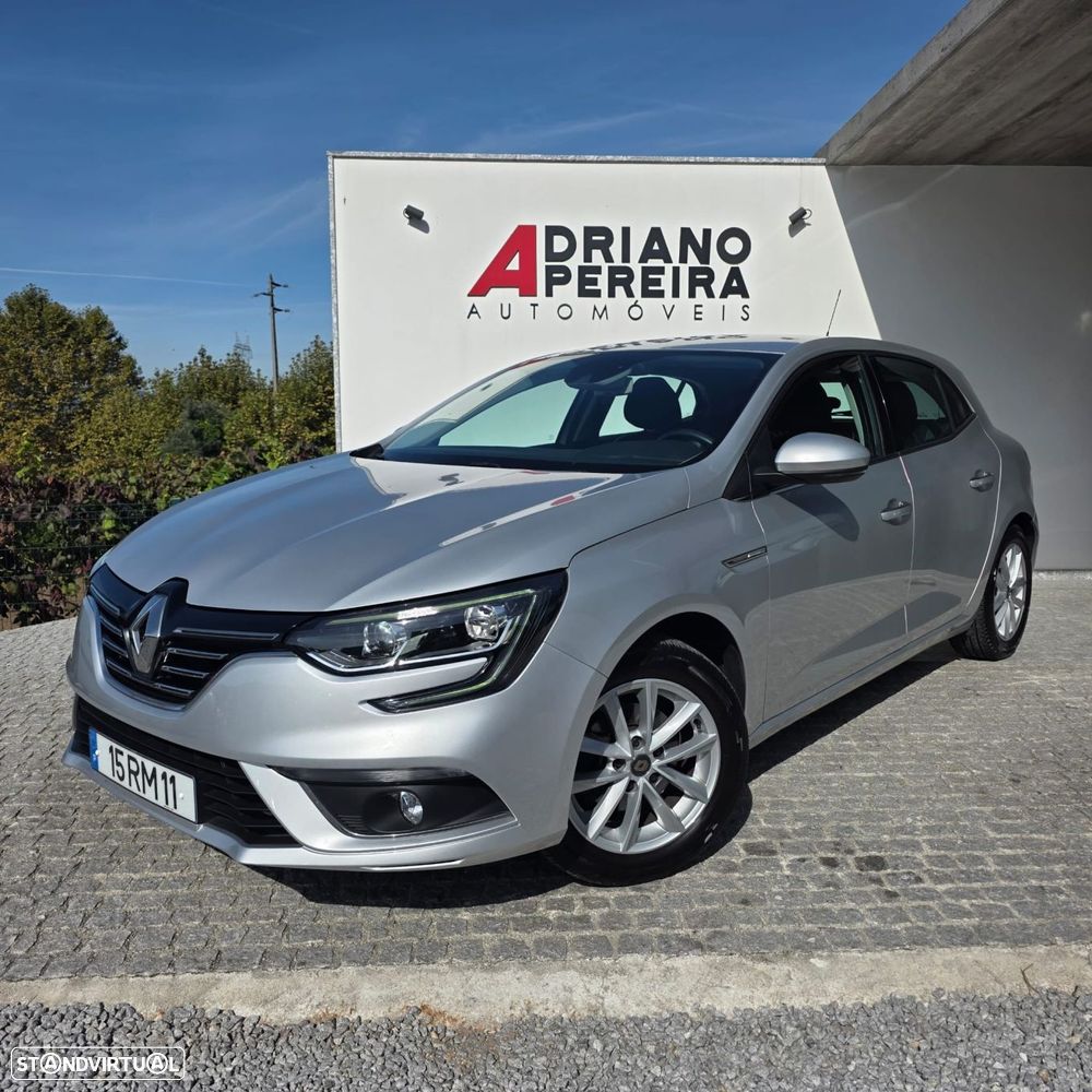 Renault Mégane 1.5 dCi Intens - 1