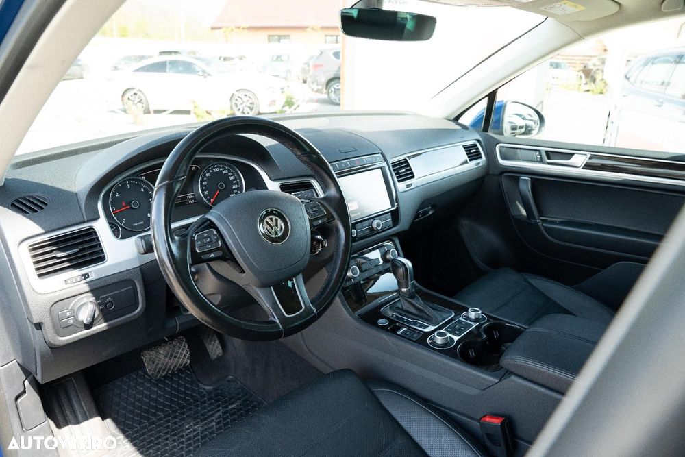 Volkswagen Touareg - 8