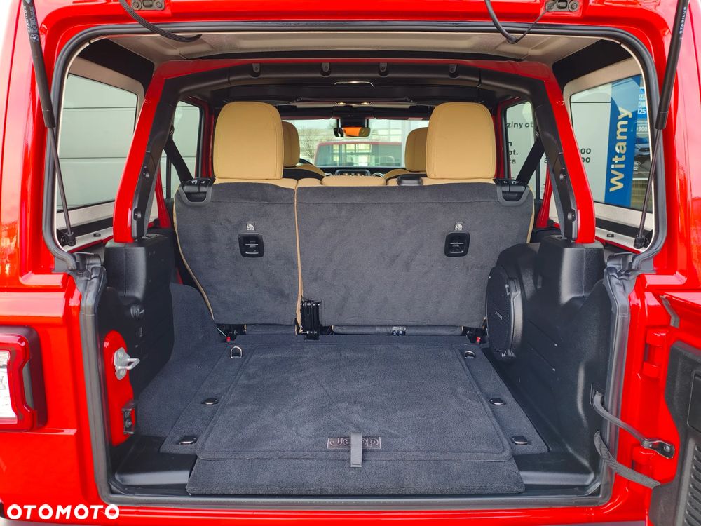 Jeep Wrangler Unlimited 2.2 CRD Sahara - 30