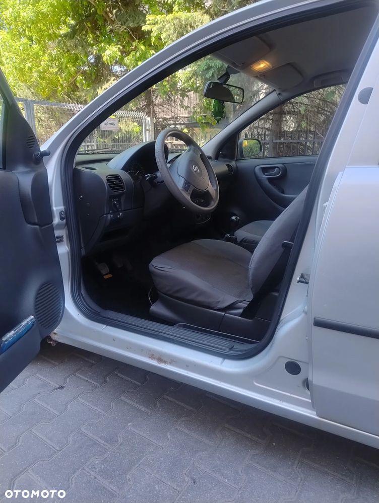 Opel Corsa 1.2 16V Essentia - 7