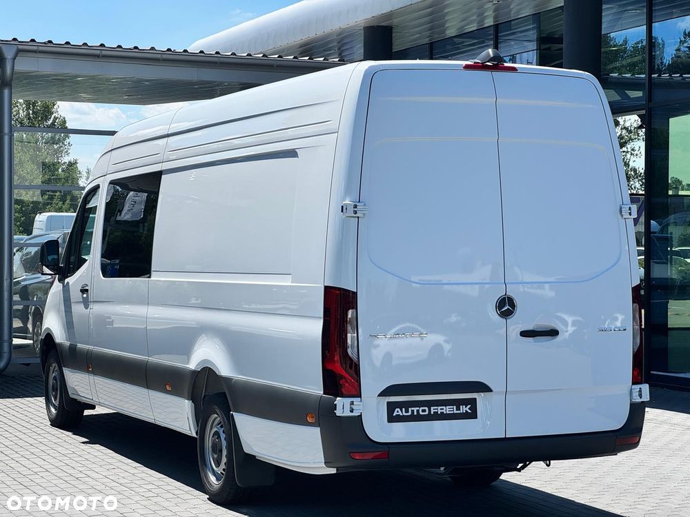 Mercedes-Benz Sprinter - 6