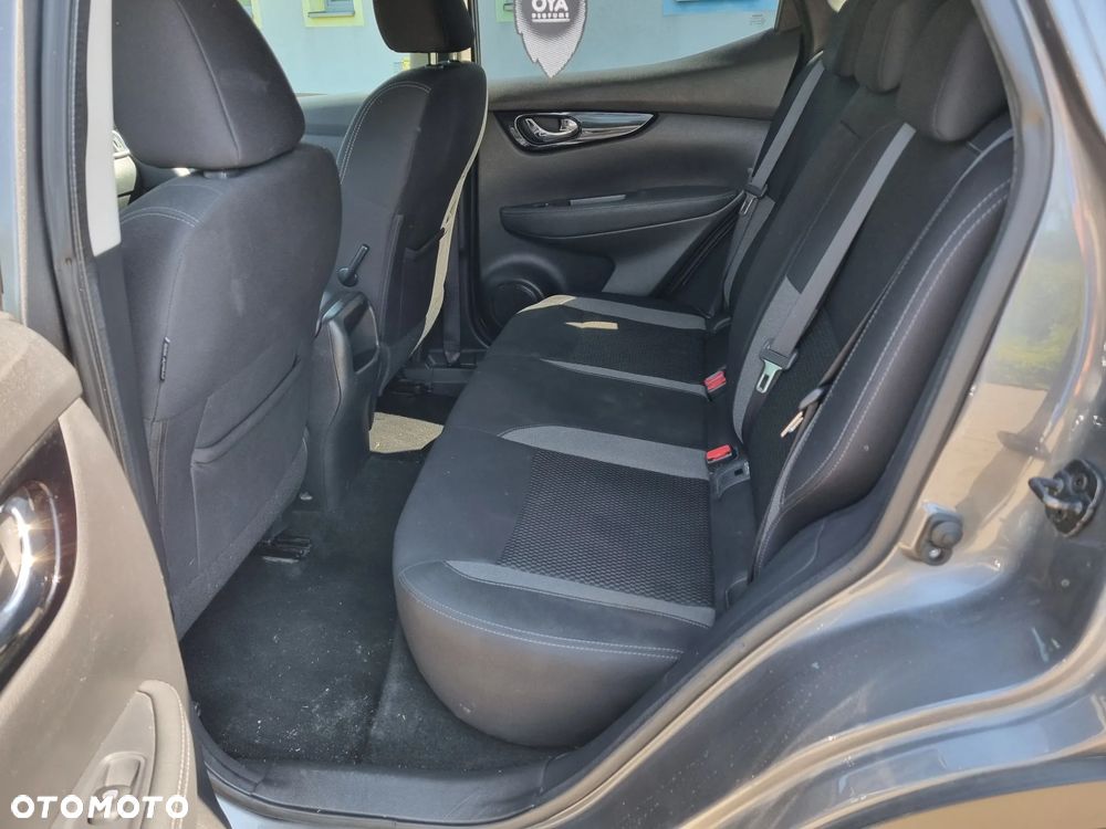 Nissan Qashqai 1.3 DIG-T N-Connecta - 13