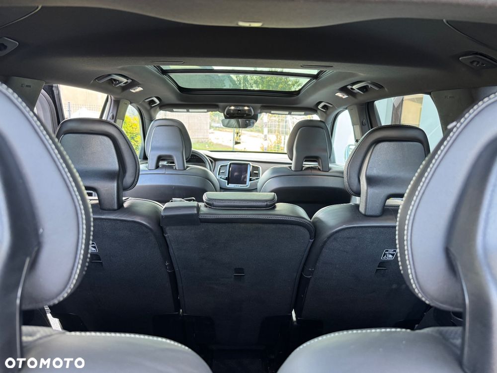 Volvo XC 90 - 32