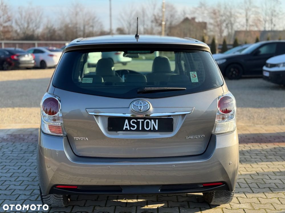 Toyota Verso 1.6 D-4D 5-Sitzer Start/Stop Skyview Edition - 9