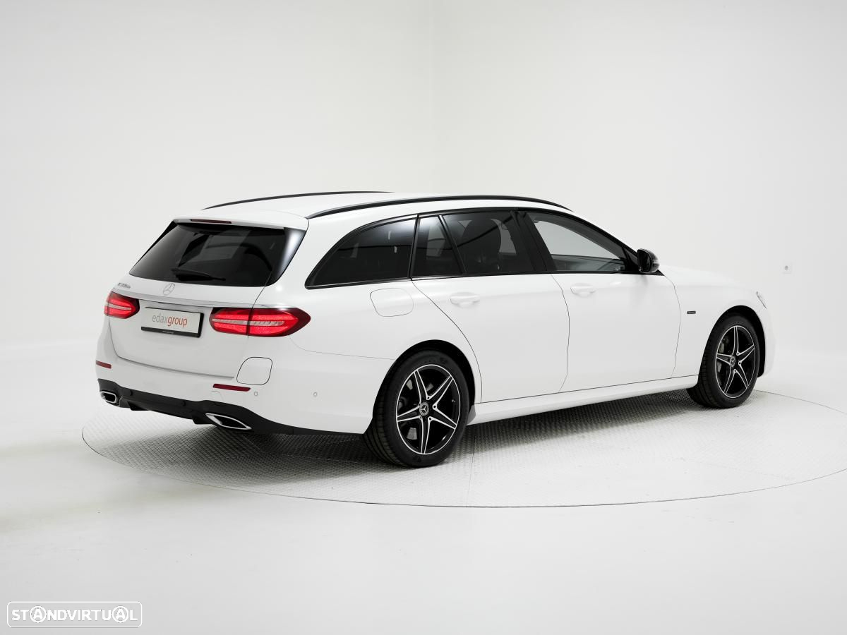 Mercedes-Benz E 300 de T 9G-TRONIC AMG Line - 2