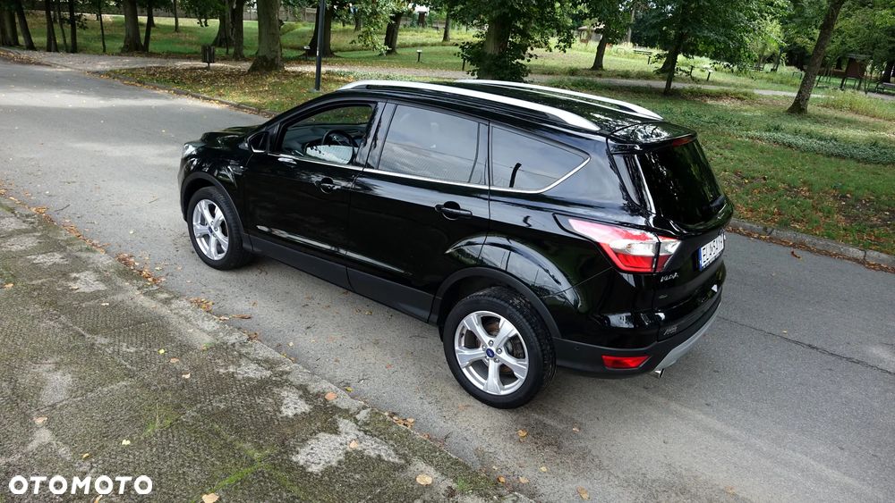 Ford Kuga 1.5 EcoBoost 2x4 Titanium - 30