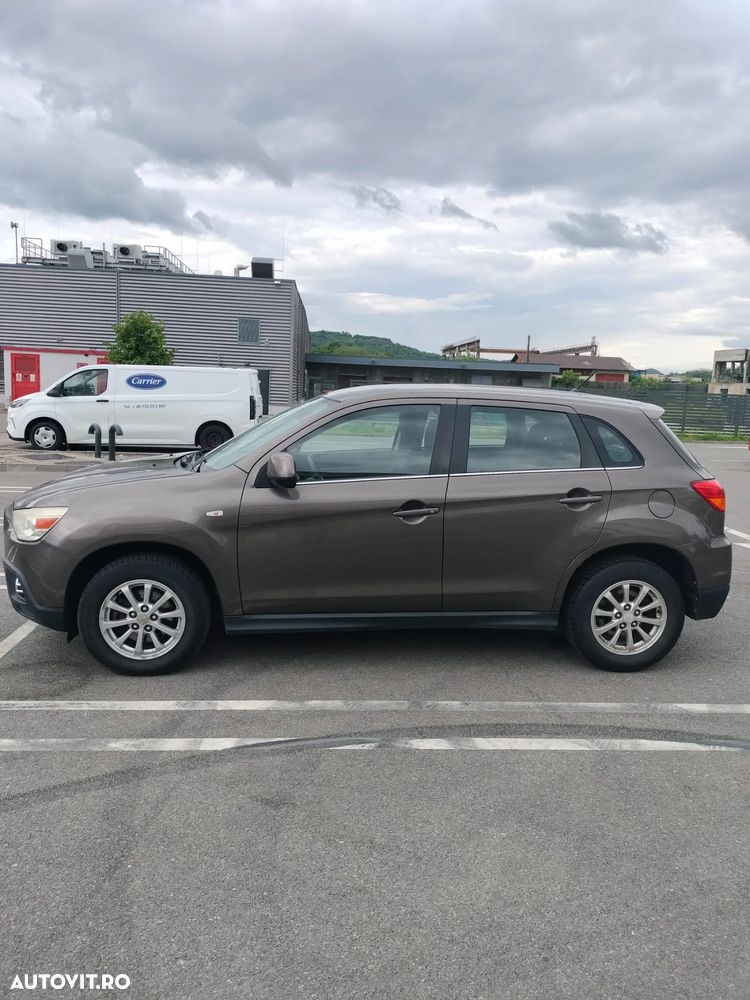 Mitsubishi ASX 1.8 DID 4WD Invite A13 - 6