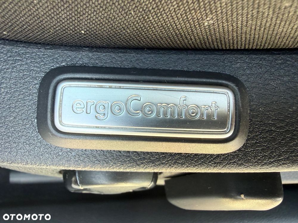 Volkswagen Passat 2.0 TDI BMT Comfortline - 21