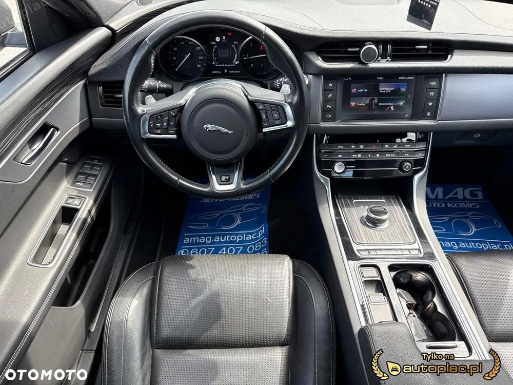 Jaguar XF - 23