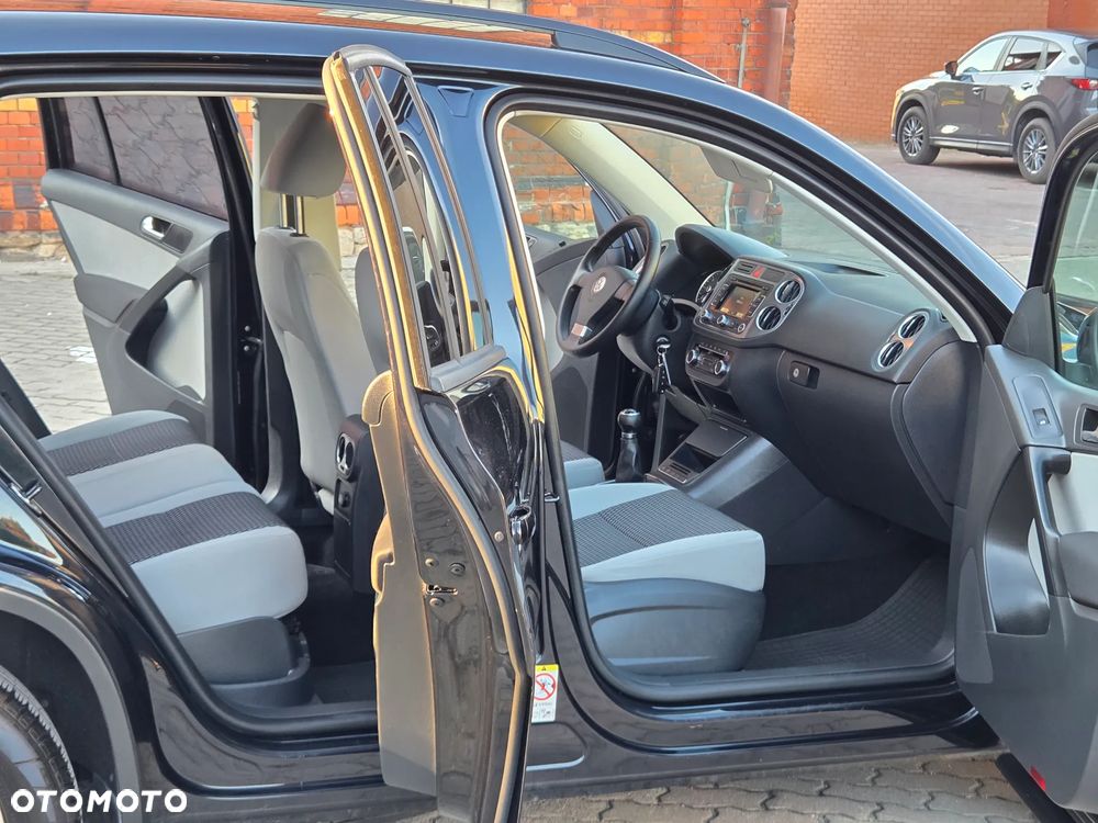 Volkswagen Tiguan 2.0 TDI DPF BlueMotion Technology Sport & Style - 21