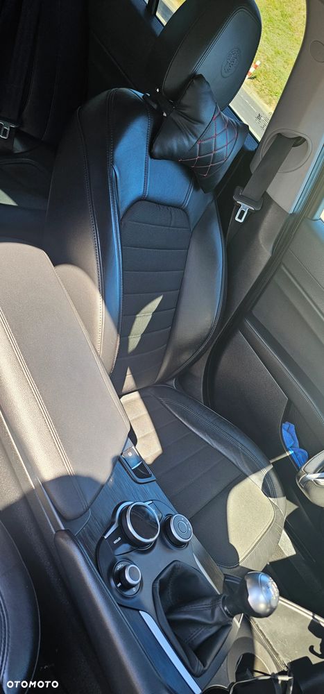 Alfa Romeo Giulia - 24