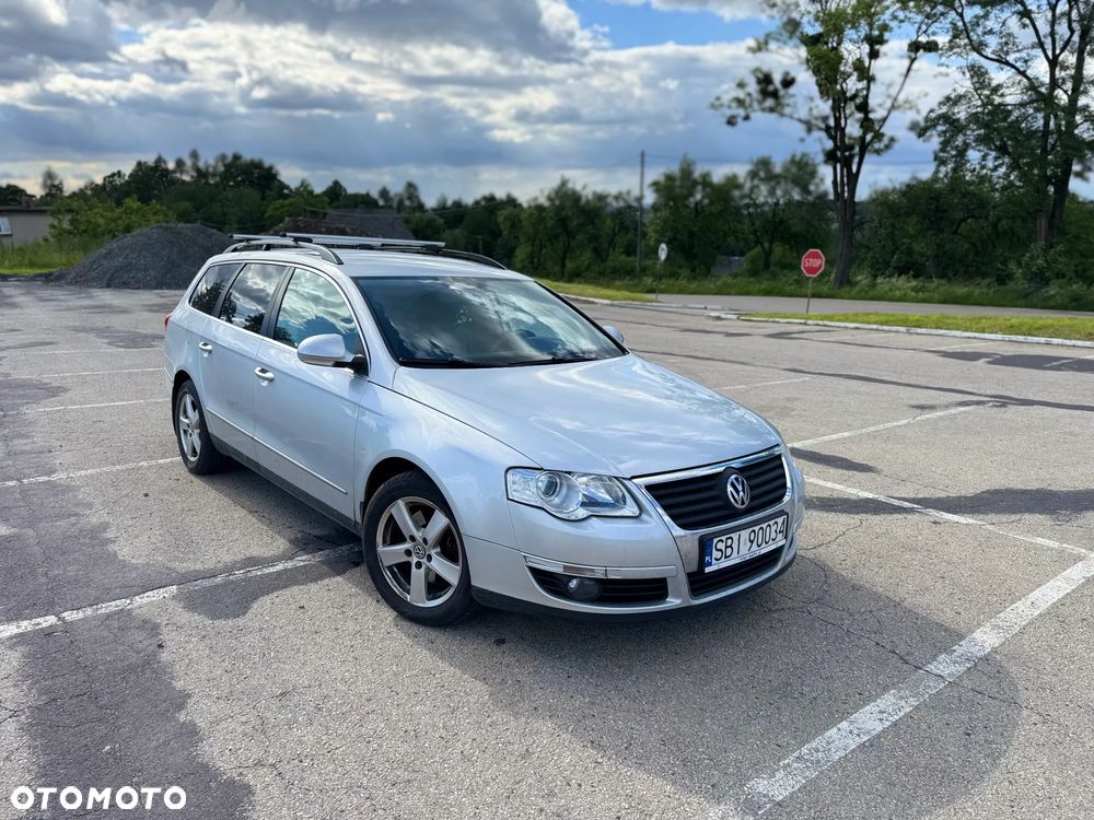 Volkswagen Passat - 1