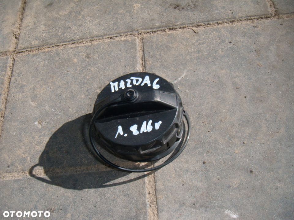 mazda 6 03r  korek wlewu paliwa - 1