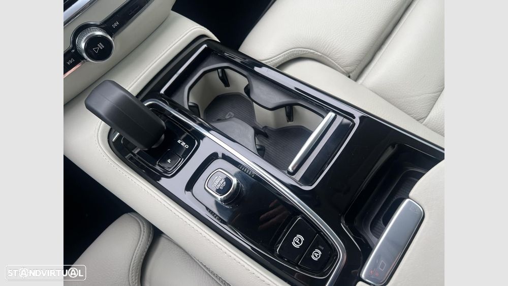 Volvo V60 2.0 T6 AWD TE Plus Bright - 18