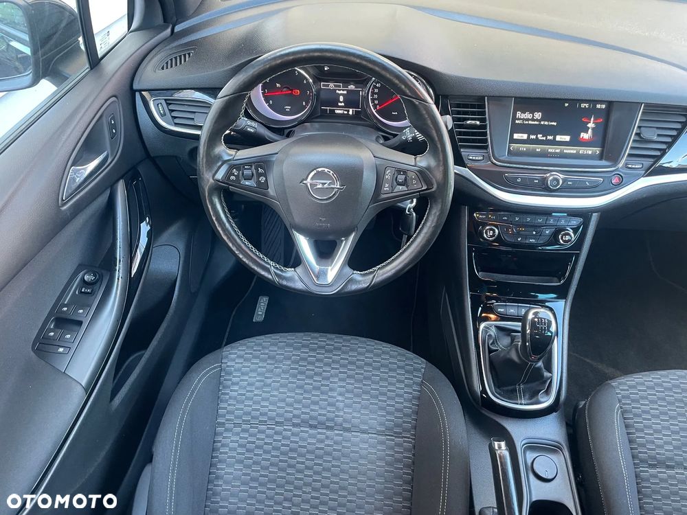 Opel Astra 1.4 Turbo Innovation - 10