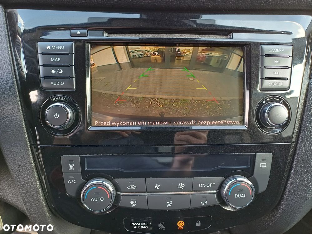 Nissan Qashqai 1.3 DIG-T N-Connecta - 18