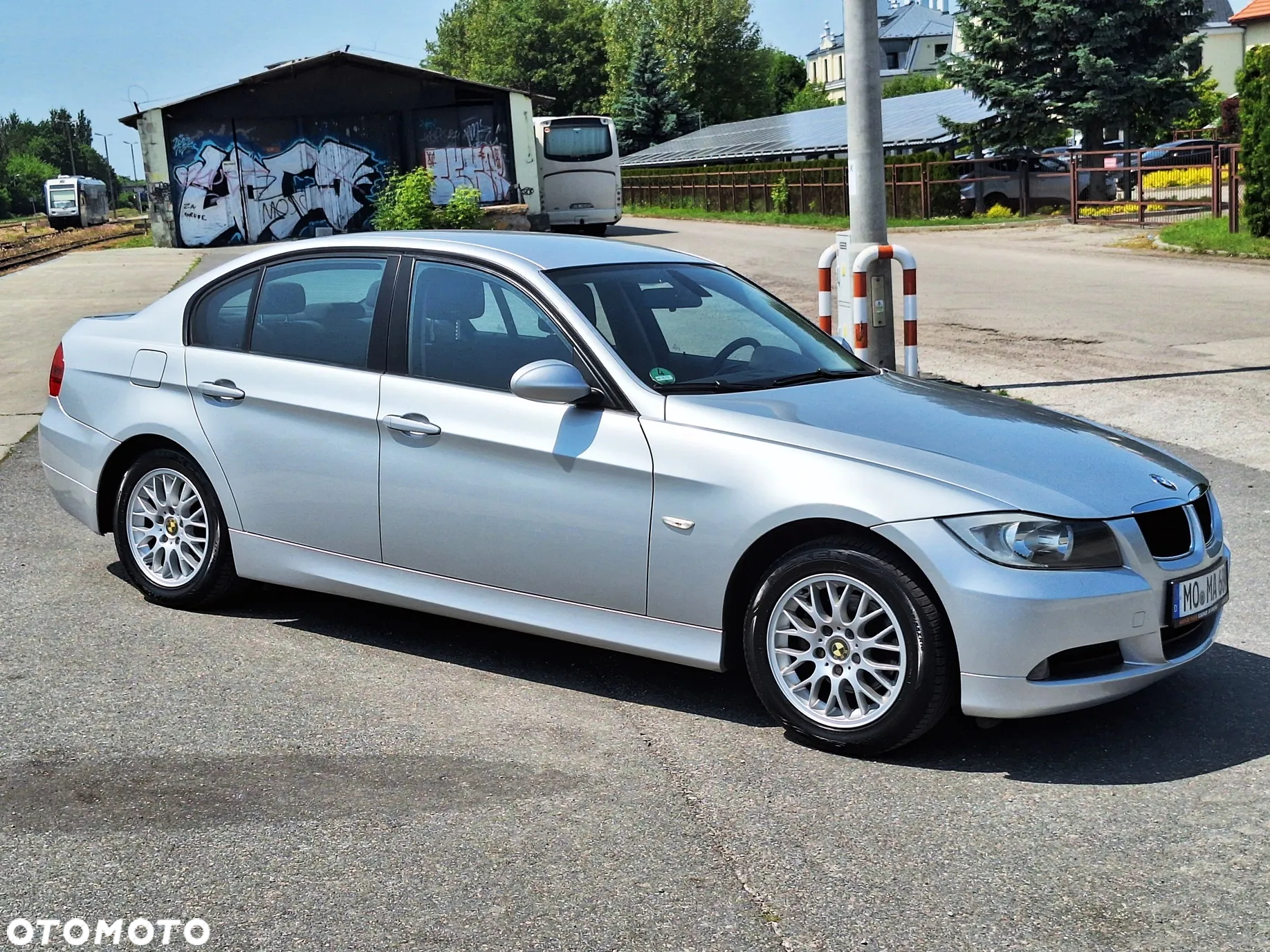 BMW Seria 3 318i - 2