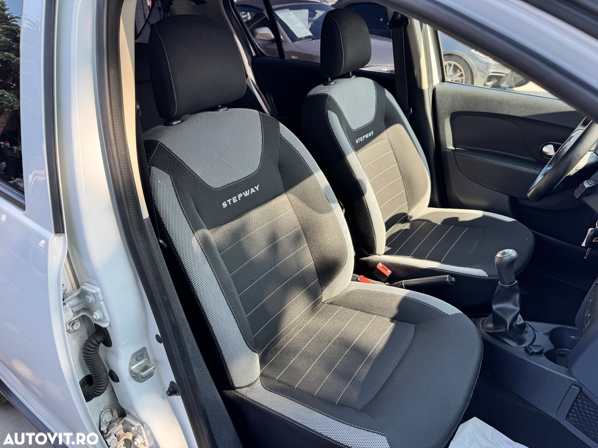 Dacia Sandero Stepway TCe 90 Prestige - 11