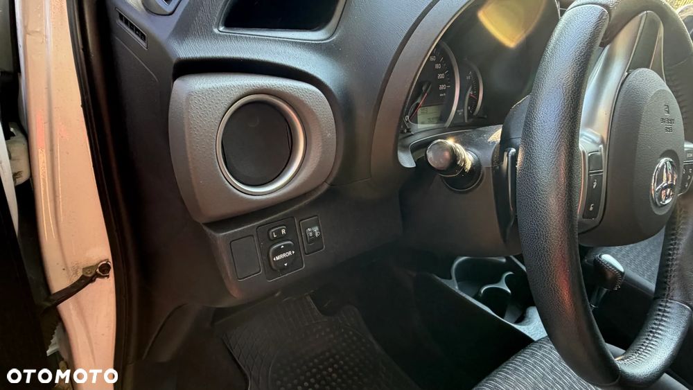 Toyota Yaris 1.33 Active MS - 5