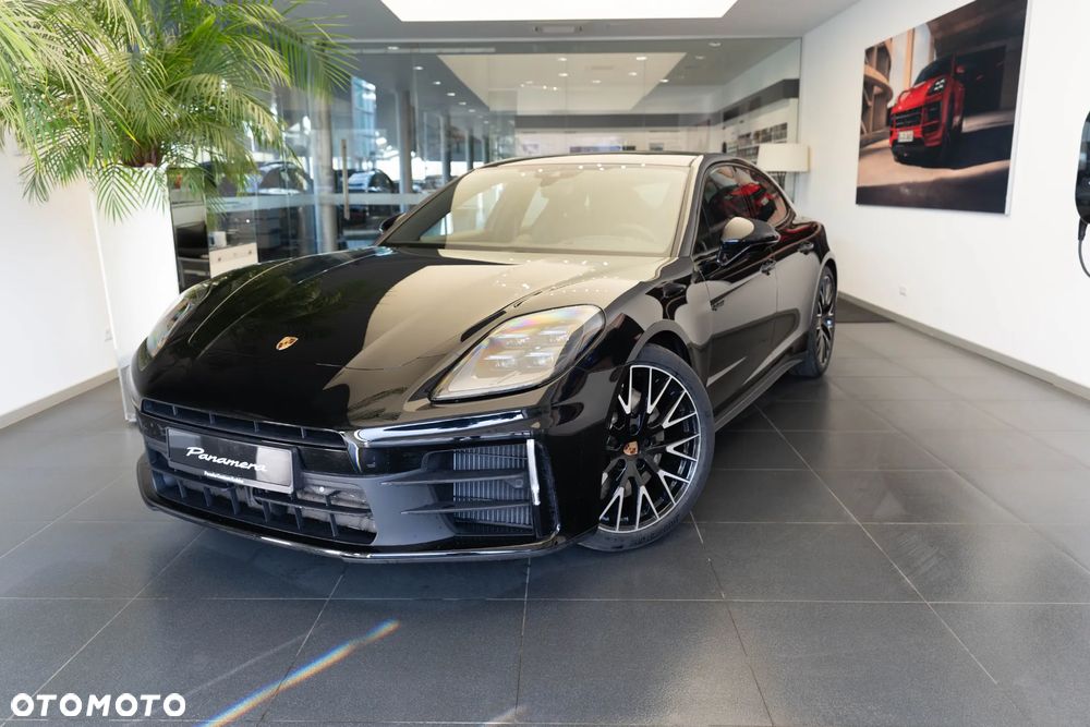 Porsche Panamera 4 E-Hybrid PHEV - 1