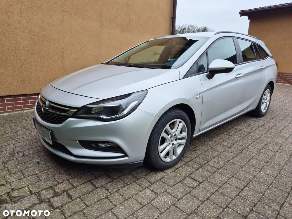 Opel Astra 1.6 CDTI Dynamic - 2