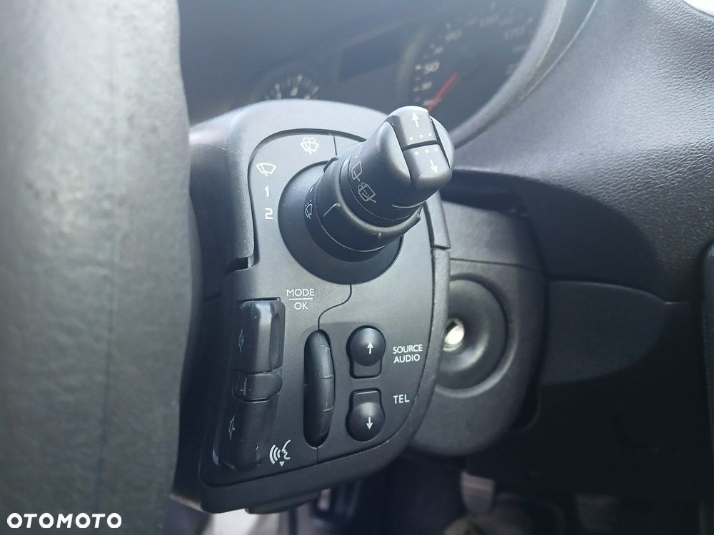 Renault Clio 1.2 16V Life - 19