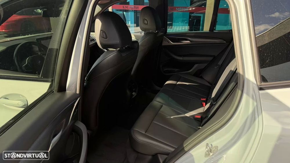 BMW X3 30 e xDrive Pack M - 12