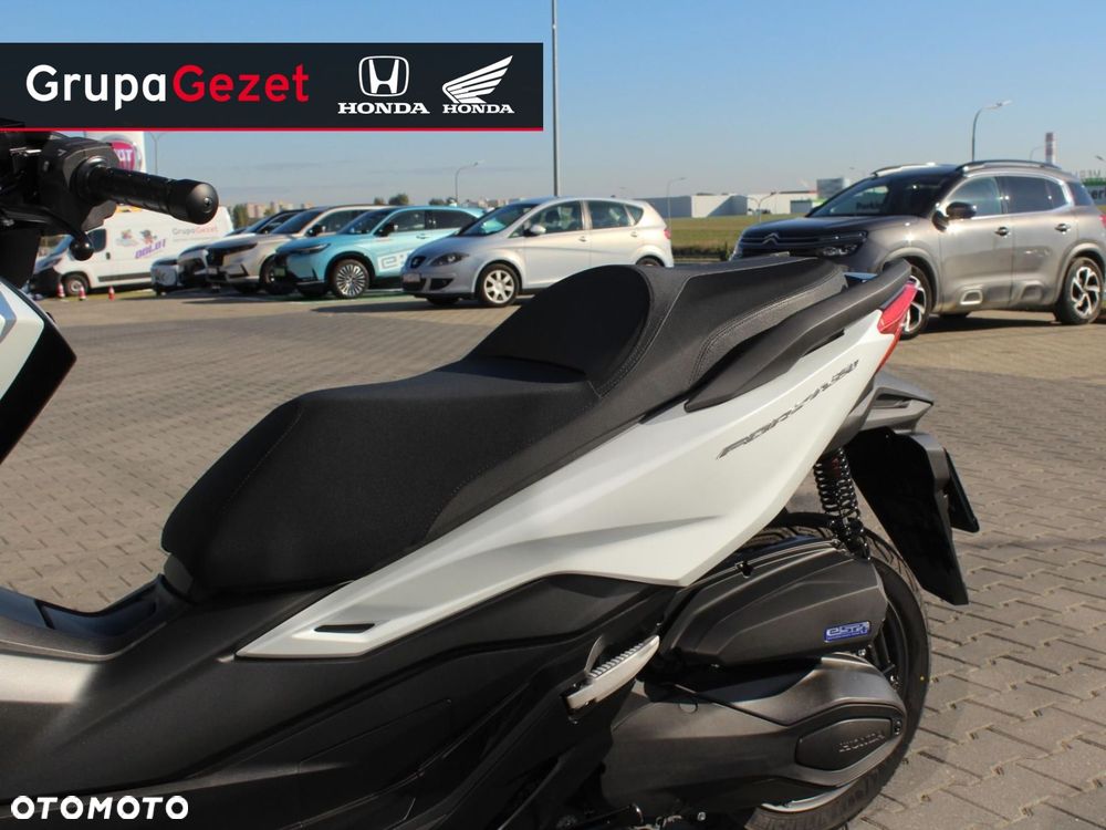 Honda NSS - 8