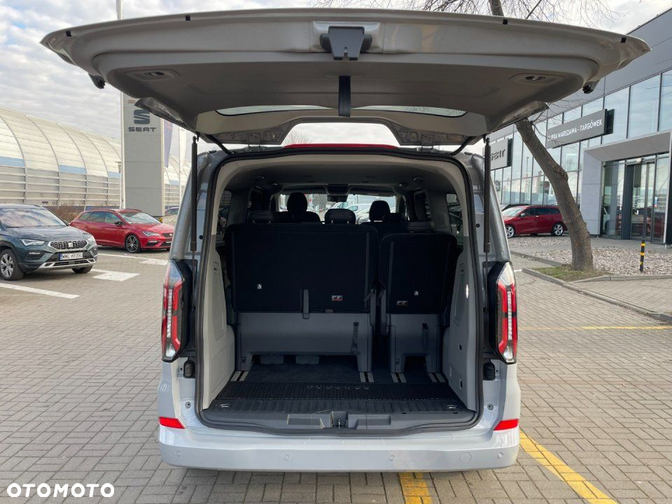 Ford Tourneo Custom - 16