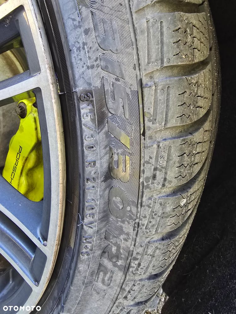 Porsche Panamera 4 - 32