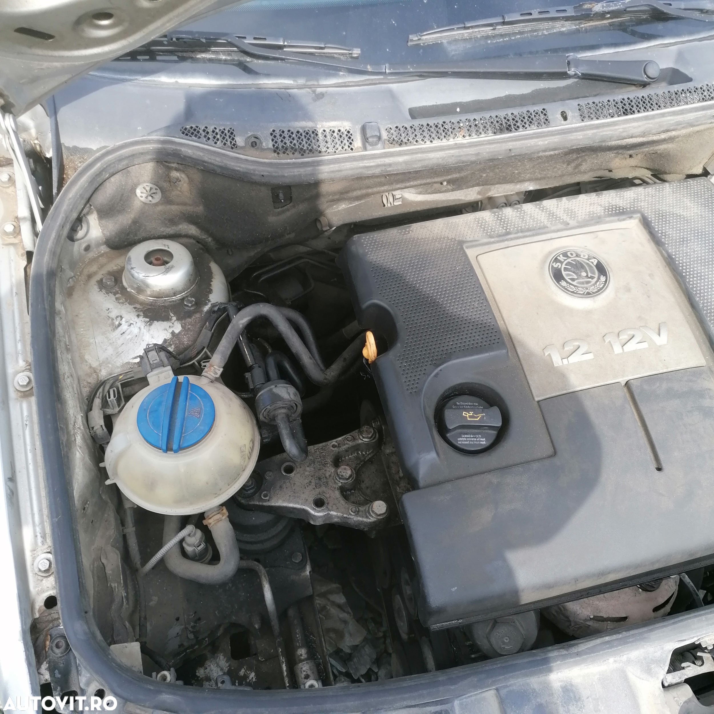 Dezmembrari  Skoda FABIA 1  1999  > 2008 1.2 Benzina - 9