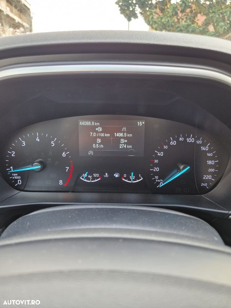 Ford Focus 1.0 EcoBoost Trend - 6