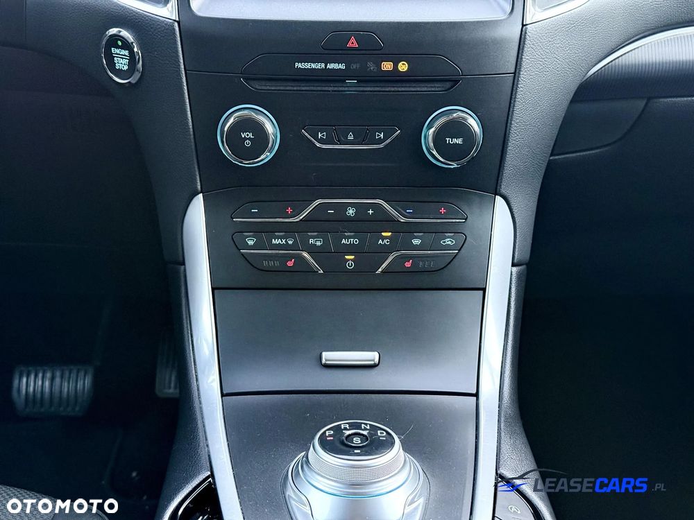 Ford S-Max 2.0 EcoBlue Titanium - 34