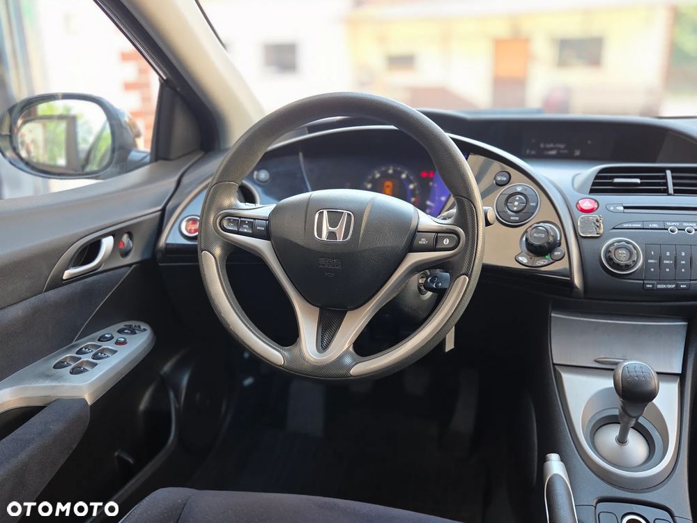 Honda Civic 1.8 Comfort - 24