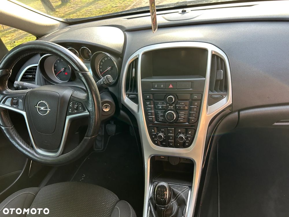 Opel Astra 1.4 Turbo - 17