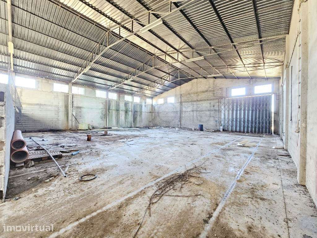 Armazém de 1200m2 em lote de 60841m2, em Pelariga, Pombal, Leiria - Grande imagem: 2/59