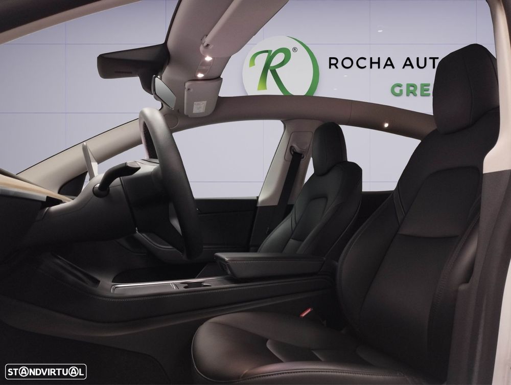 Tesla Model Y Long-Range RWD - 5
