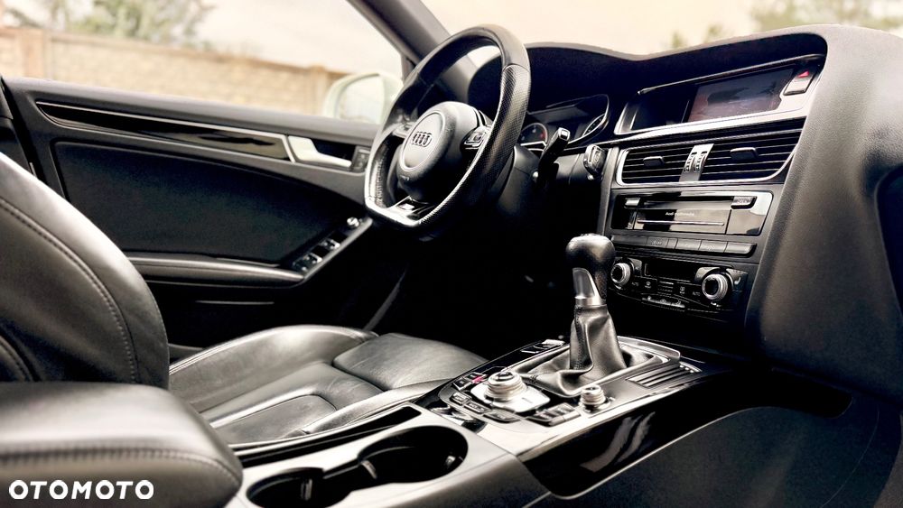 Audi A4 Avant 2.0 TDI DPF S line Sportpaket - 30