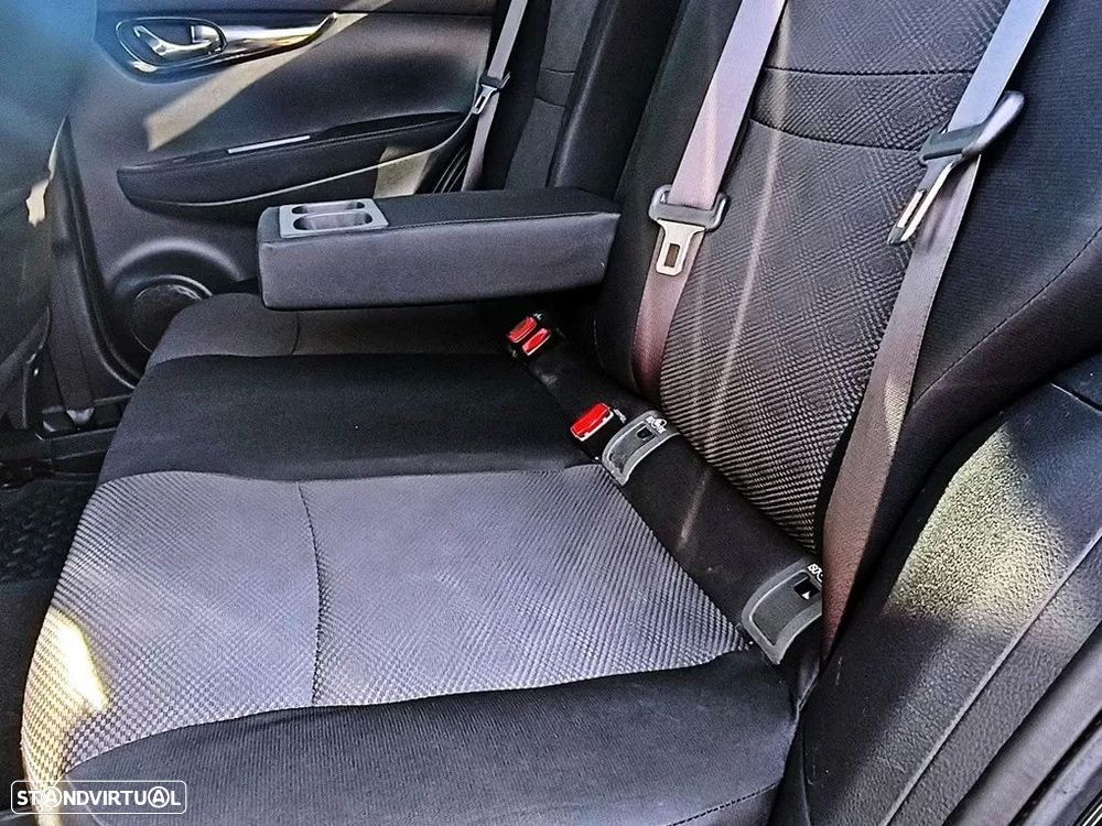 Nissan Qashqai 1.5 dCi N-Connecta RS+PS — fotografia 27