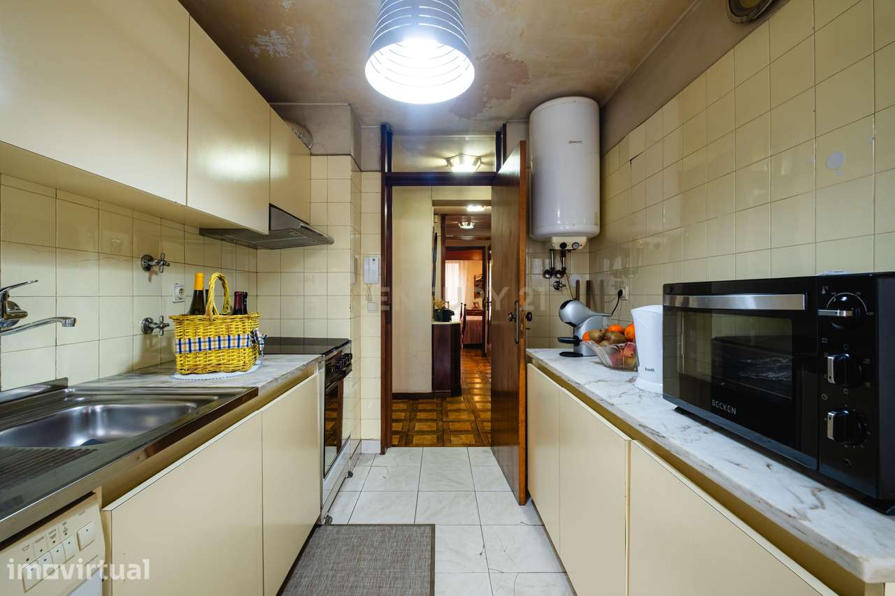 Apartamento T3 na Senhora da Hora, Matosinhos junto ao metro para reno - Grande imagem: 4/42
