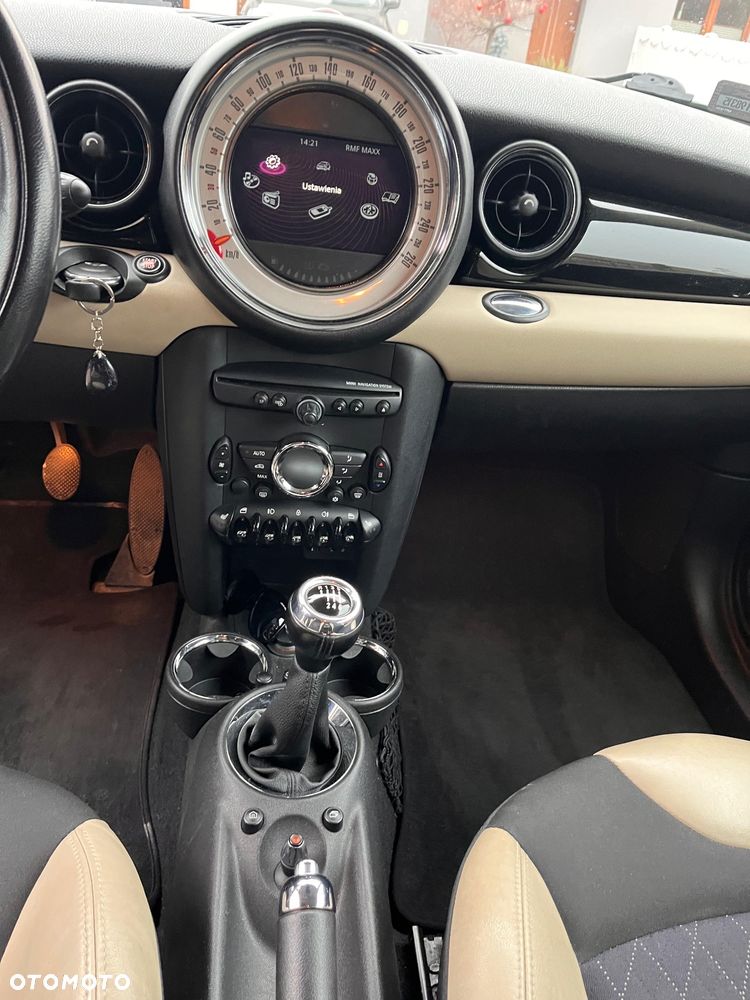 MINI Clubman Cooper D - 19